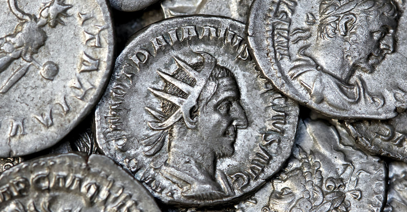Der Silberschatz von Rügen mit historischen Silbermünzen